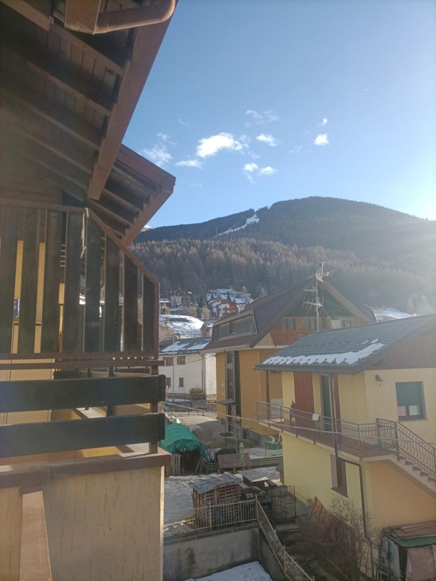 Ak House Aprica Exterior foto