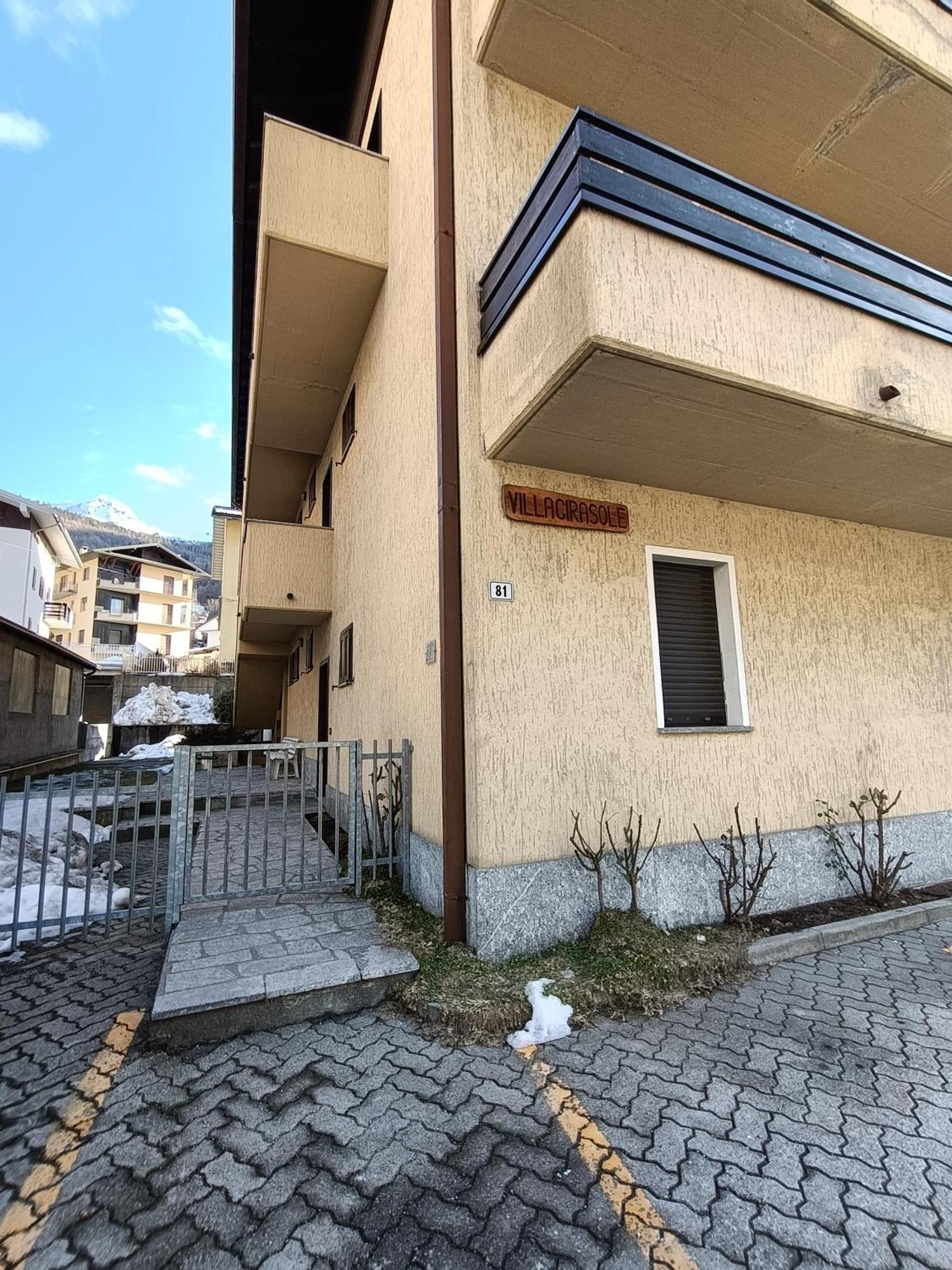 Ak House Aprica Exterior foto